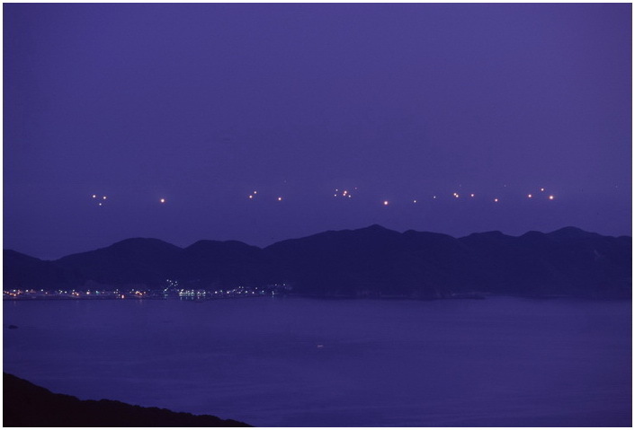 15 夜の海峡.JPG